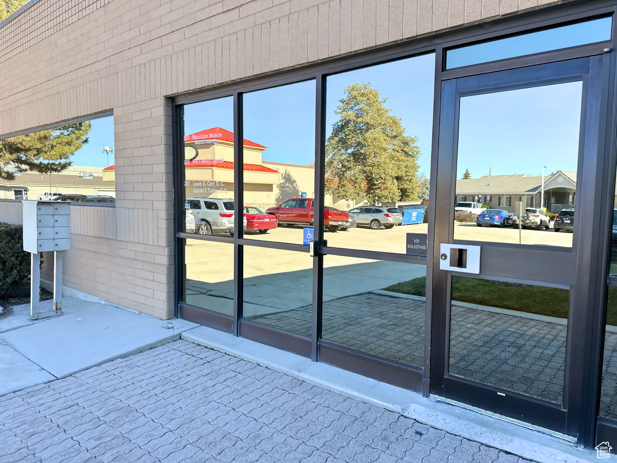 PARK PLACE - Commercial Lease