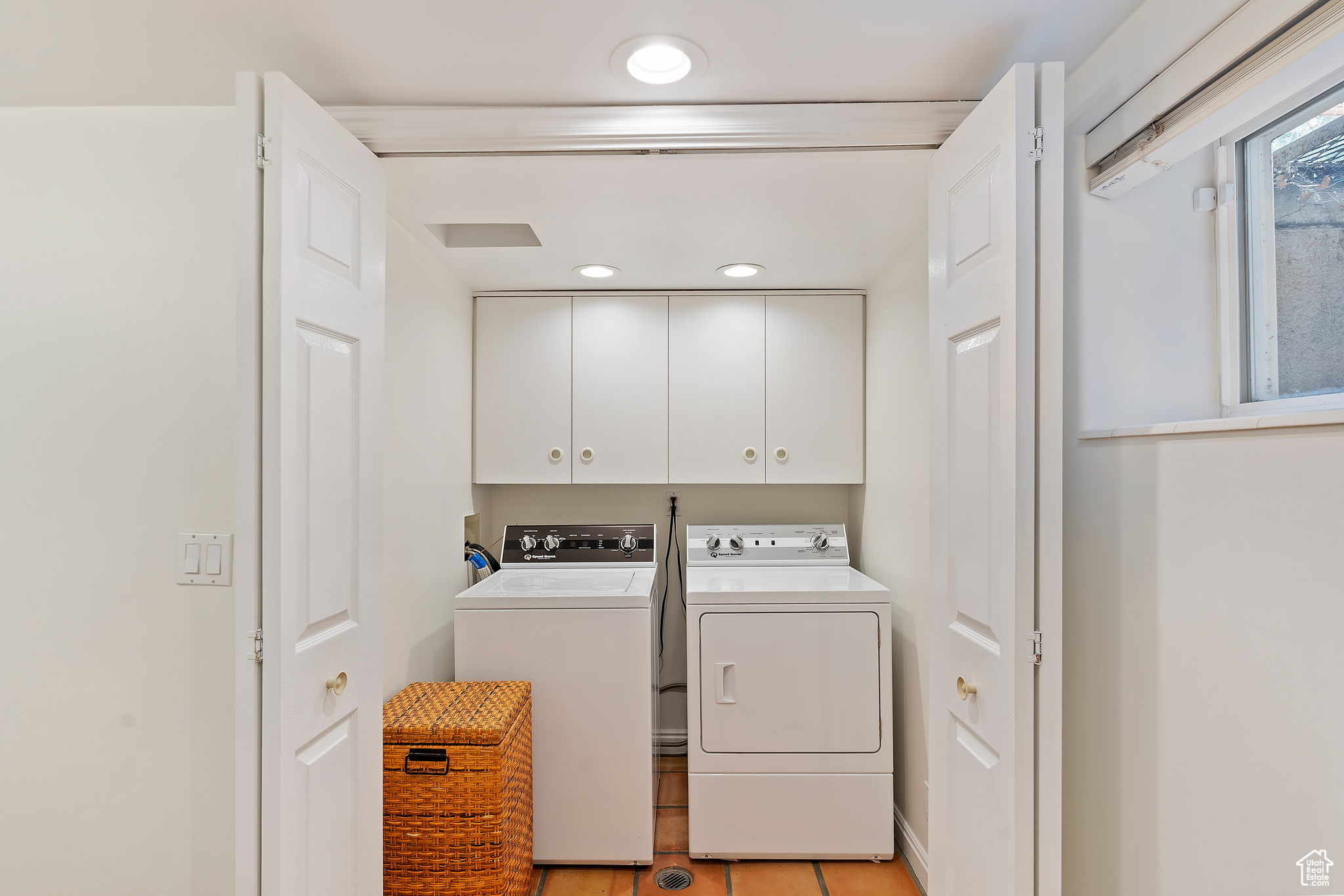 1566 E Evergreen Ln, Salt Lake City, Utah image 35