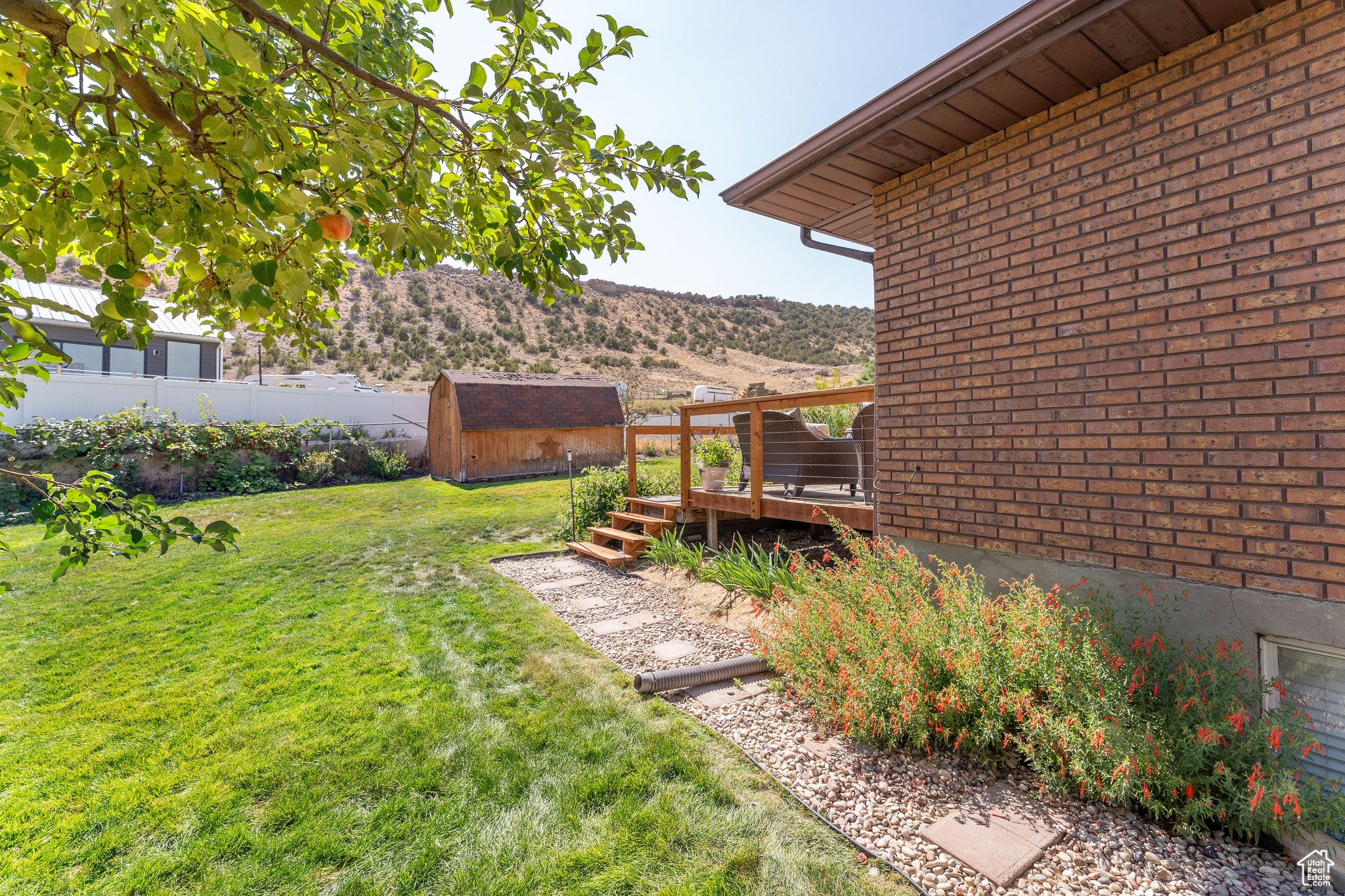PAINTED HILLS ESTATE - Residential