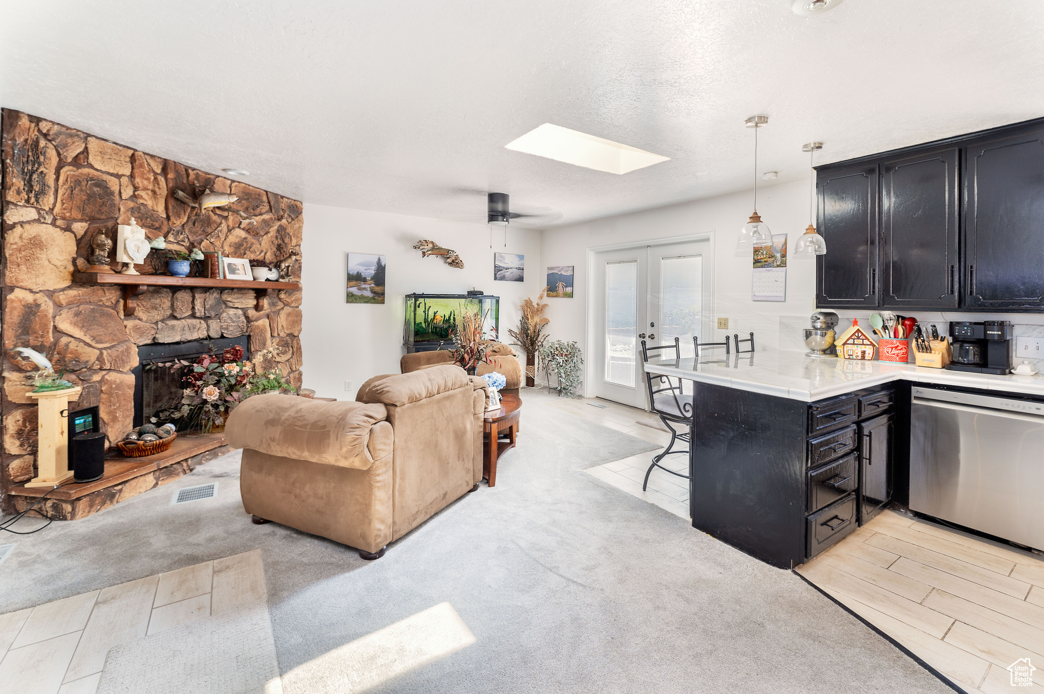 PAINTED HILLS ESTATE - Residential