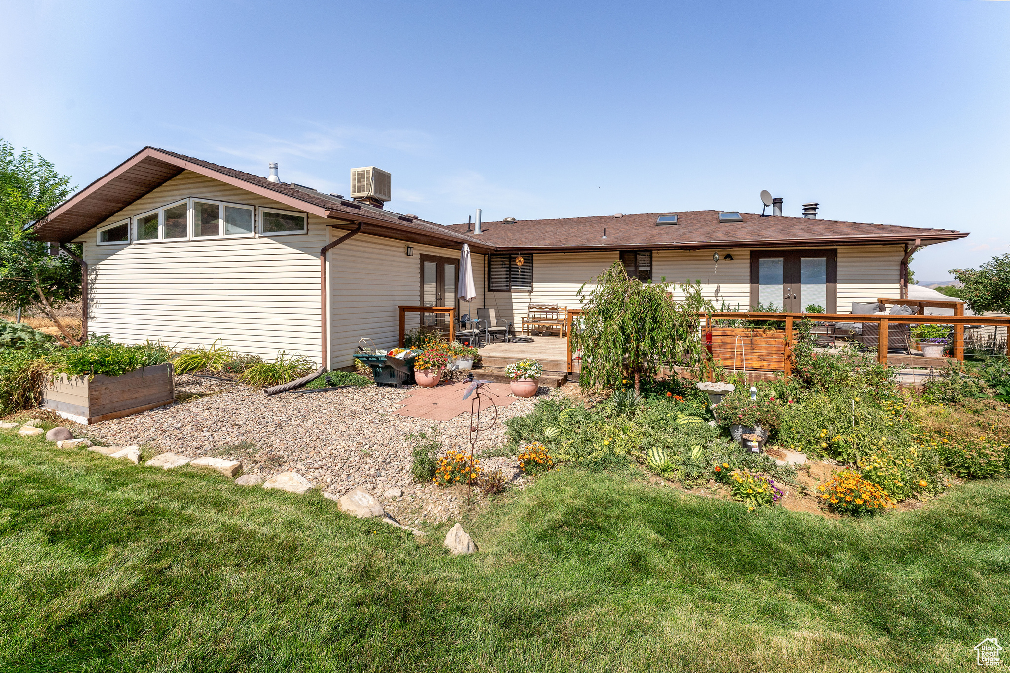 PAINTED HILLS ESTATE - Residential