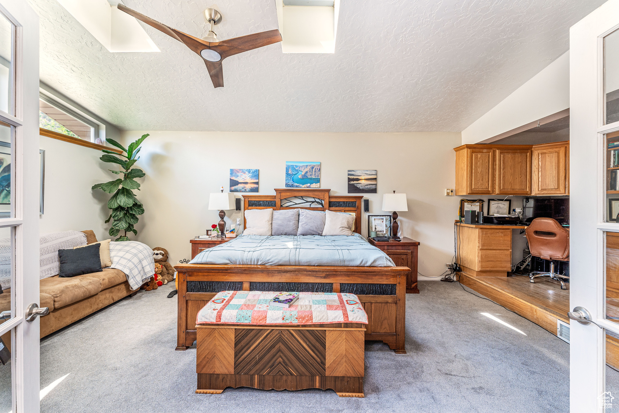 PAINTED HILLS ESTATE - Residential