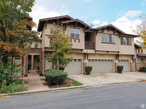 Photo of 4478 S KELMSCOTT LN #B, Millcreek, UT 84124 (MLS # 2117824)