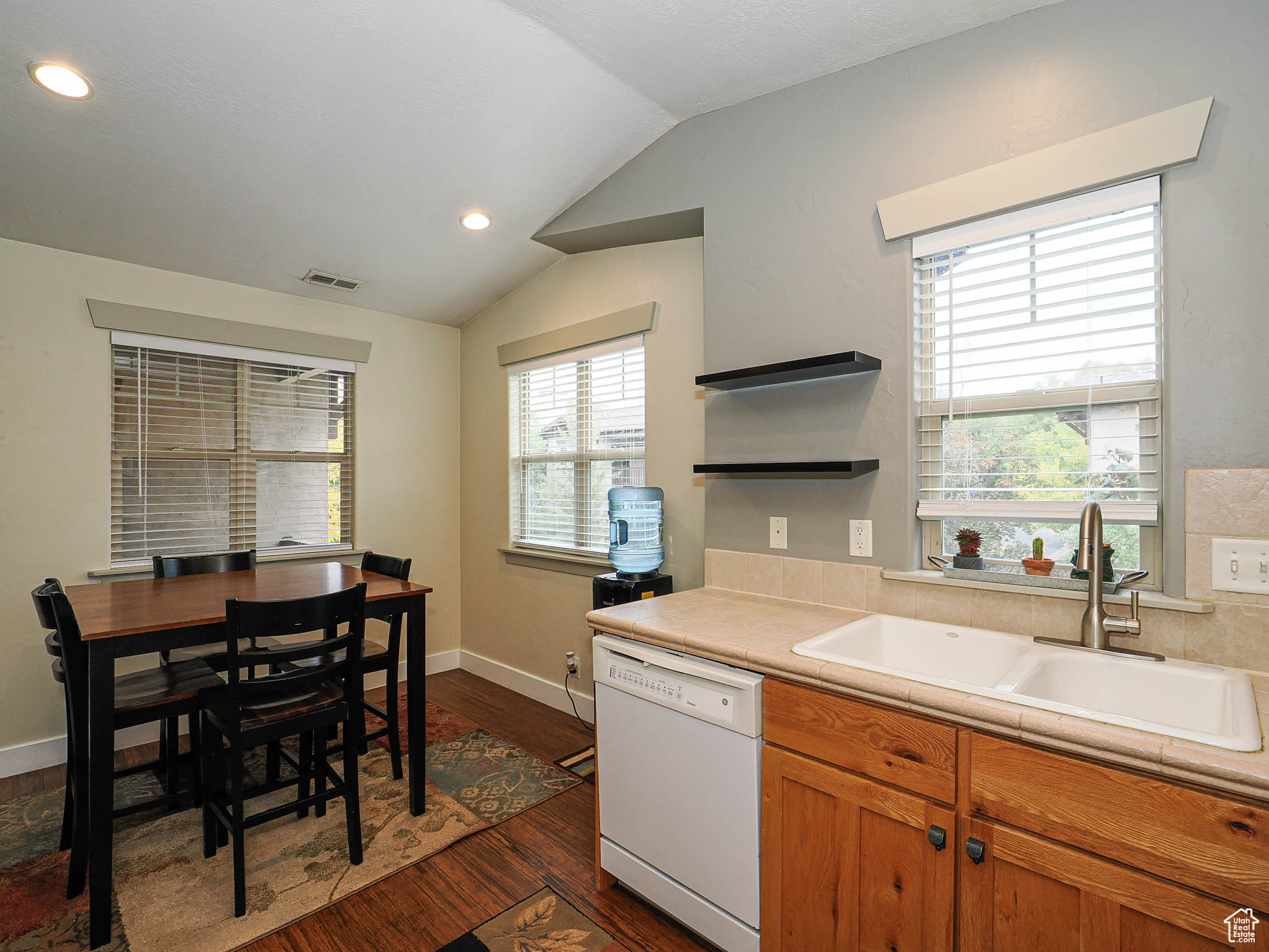 HIGHLAND SPRINGS - Residential