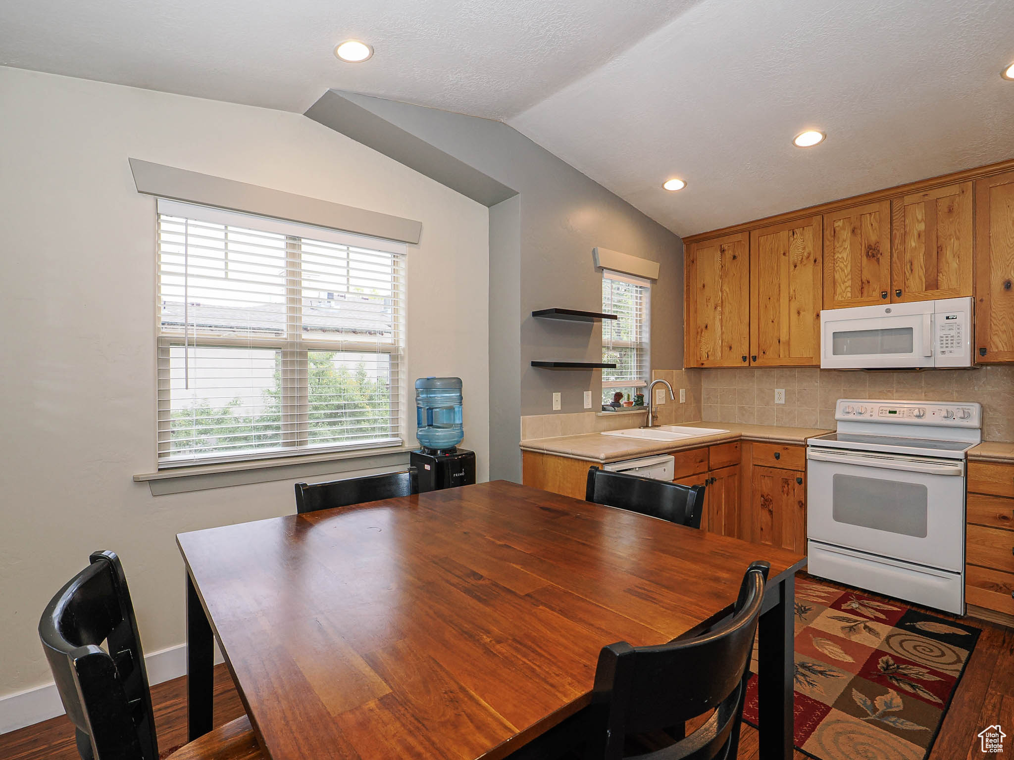 HIGHLAND SPRINGS - Residential