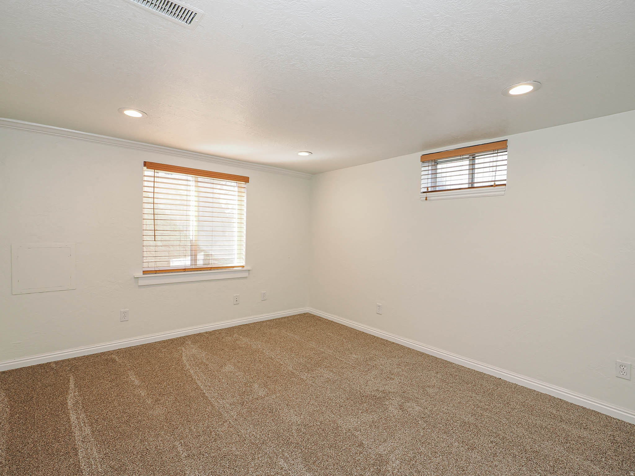 COUNTRY MANOR SUB NO - Residential