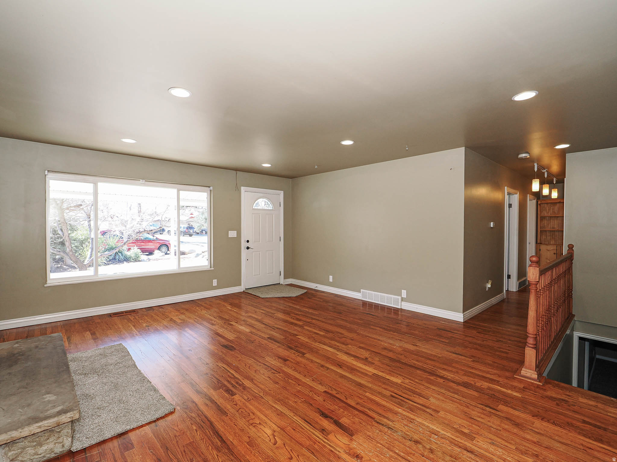 COUNTRY MANOR SUB NO - Residential