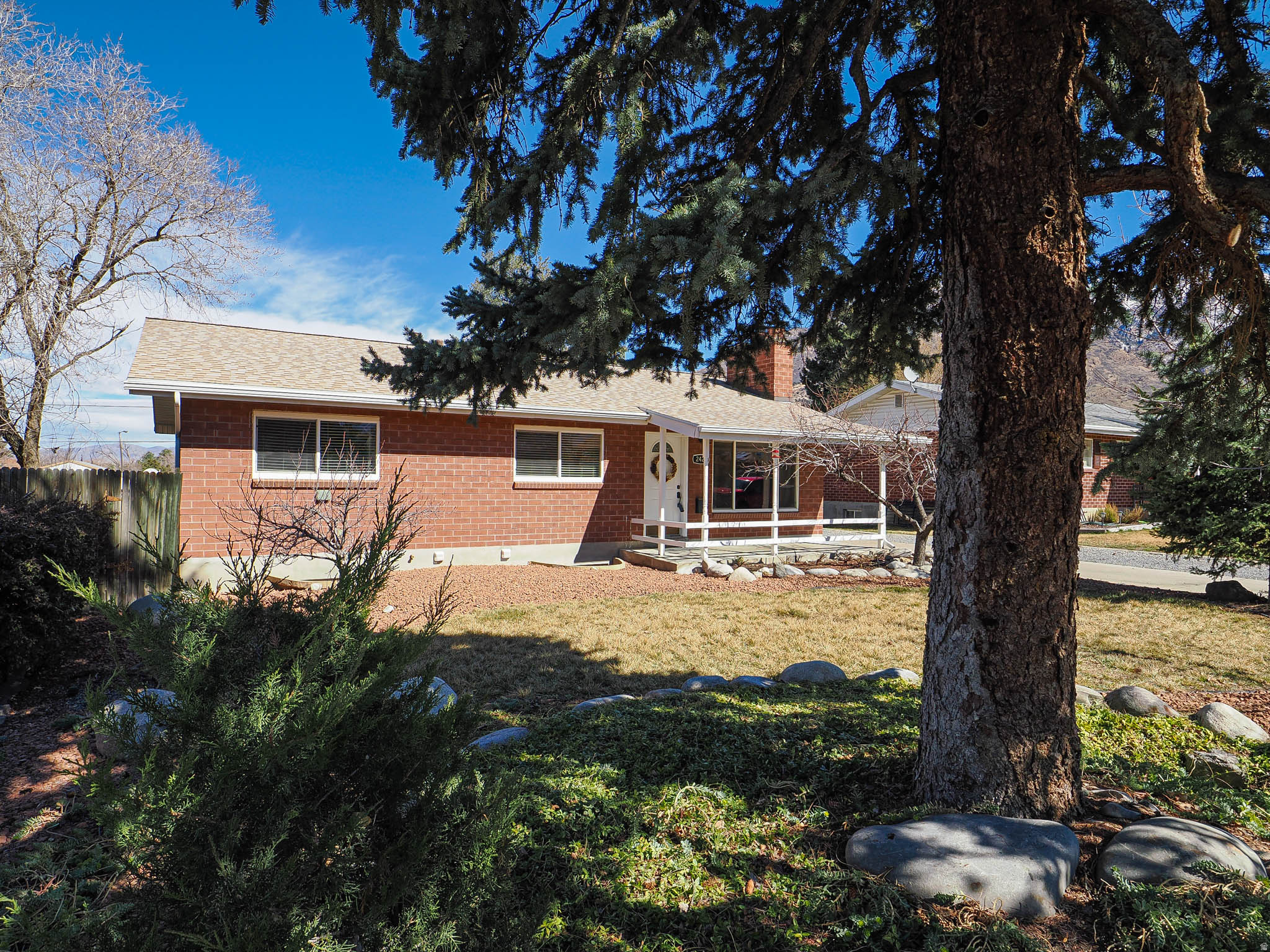 COUNTRY MANOR SUB NO - Residential