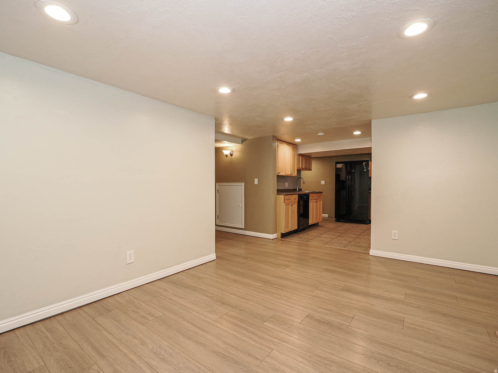 COUNTRY MANOR SUB NO - Residential