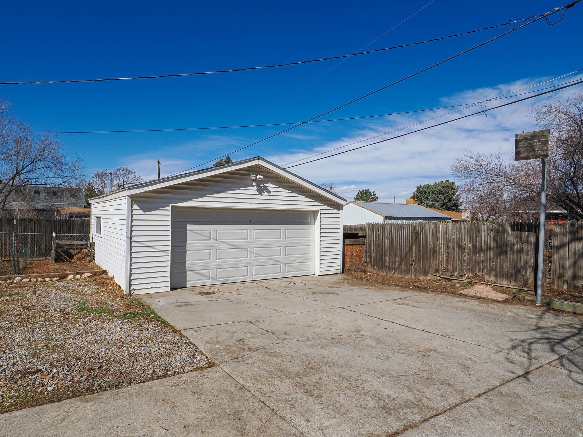 COUNTRY MANOR SUB NO - Residential