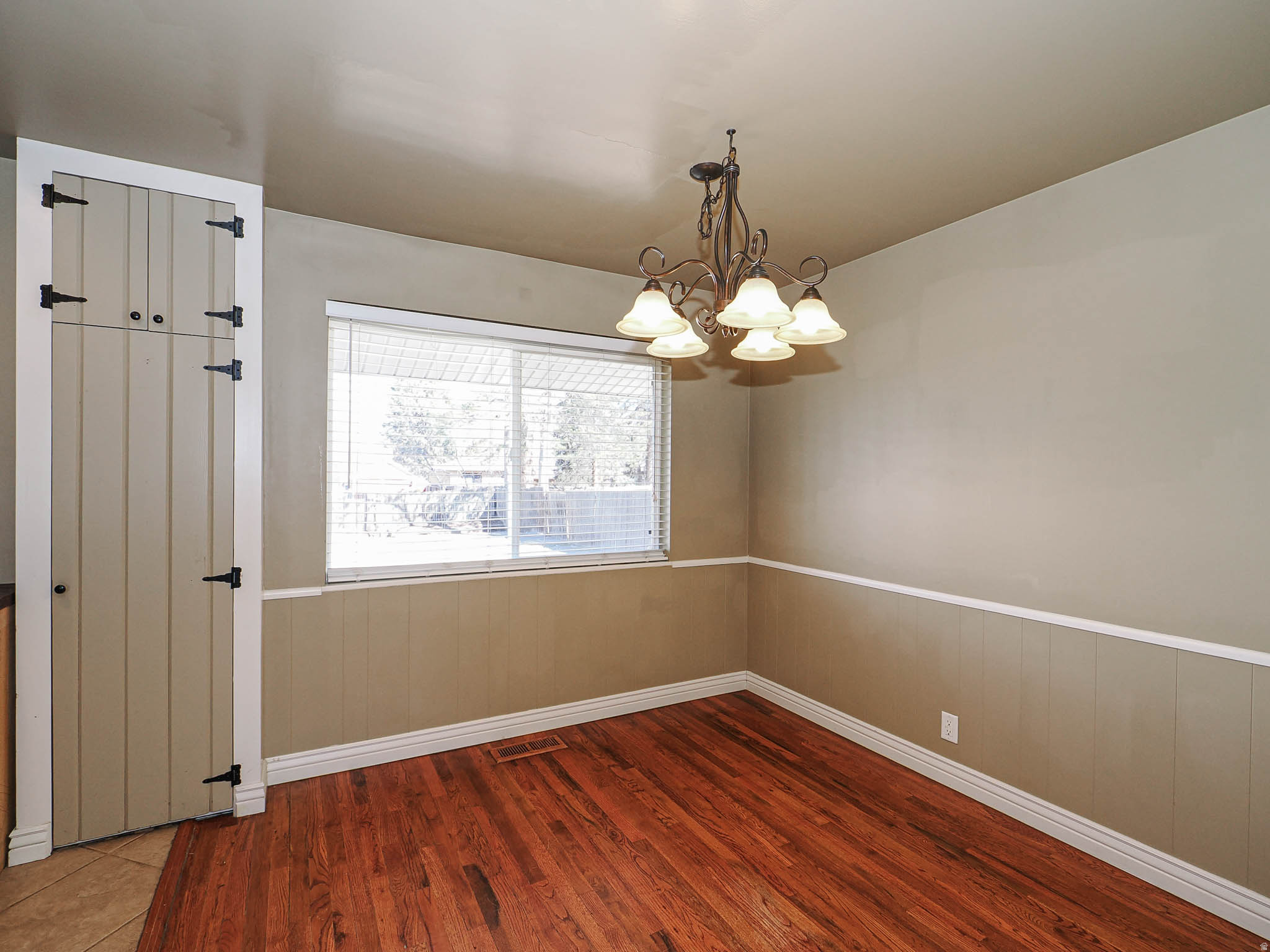 COUNTRY MANOR SUB NO - Residential