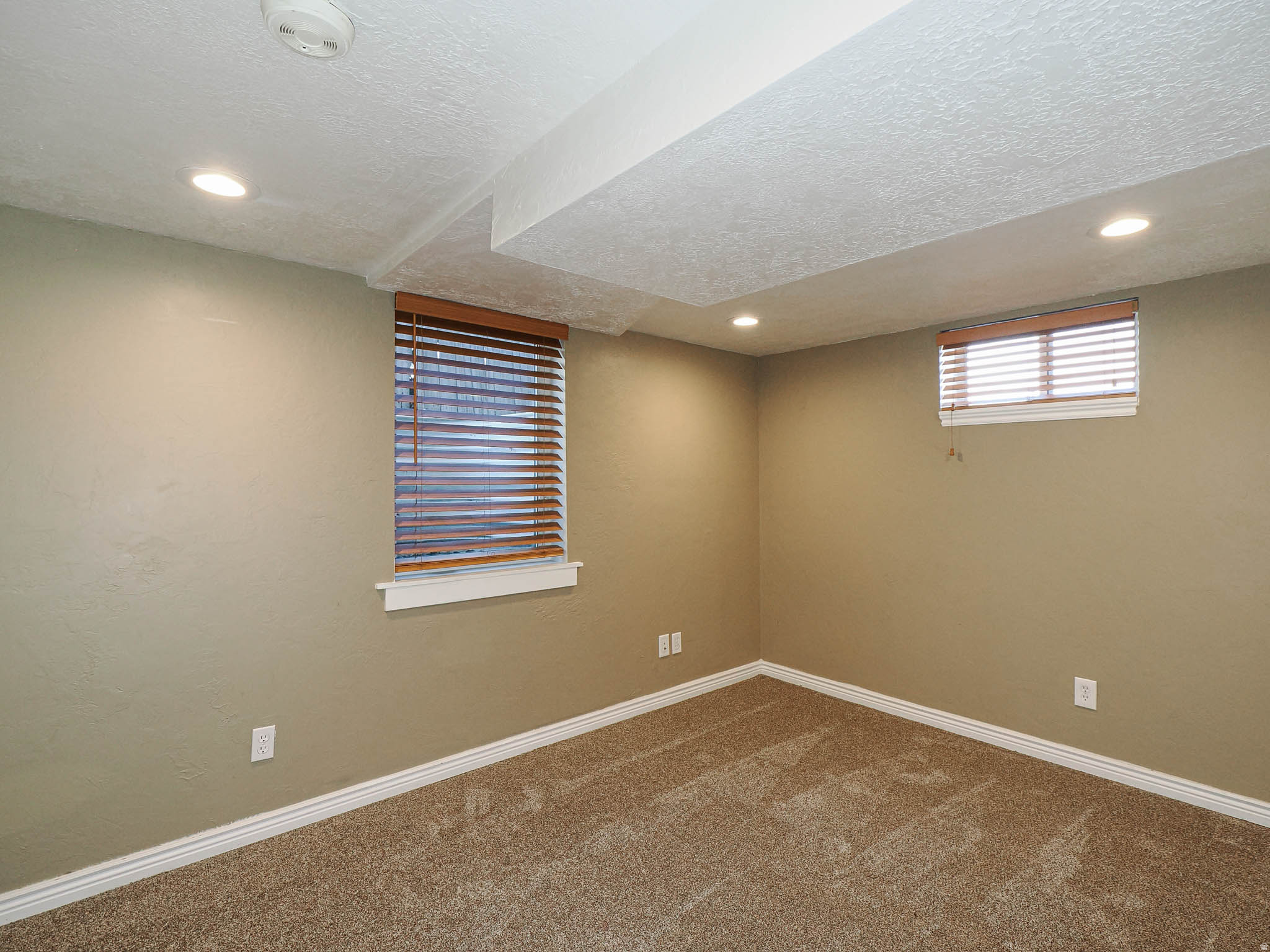 COUNTRY MANOR SUB NO - Residential