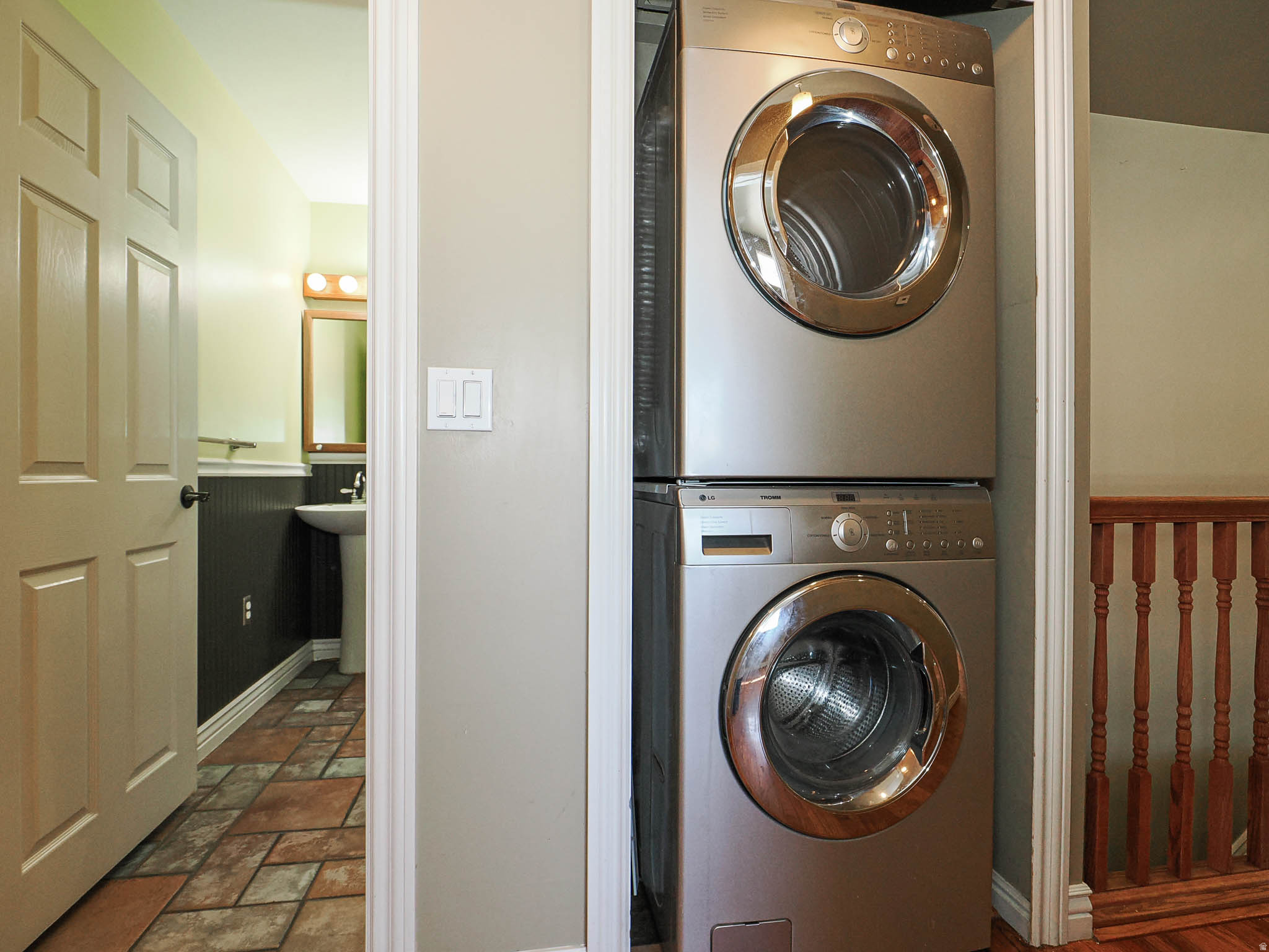 COUNTRY MANOR SUB NO - Residential