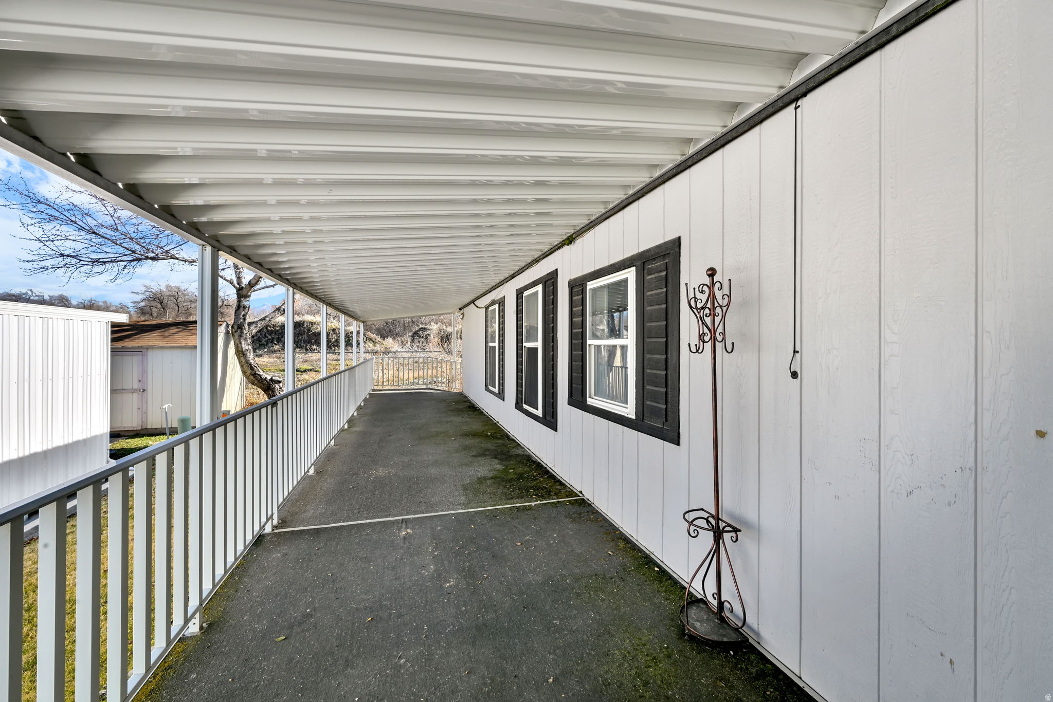 COUNTRY MEADOWS TRAILER PARK - Residential