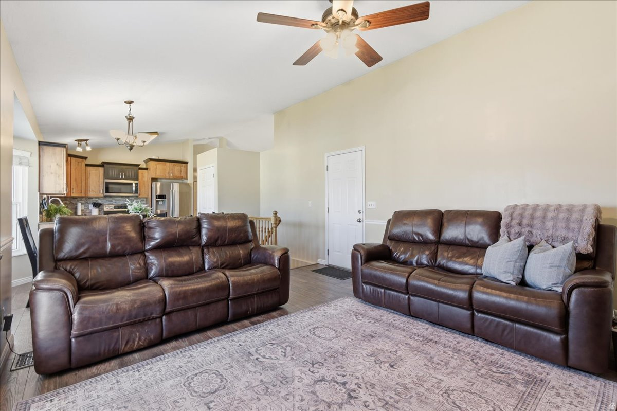 PEBBLEWOOD - Residential