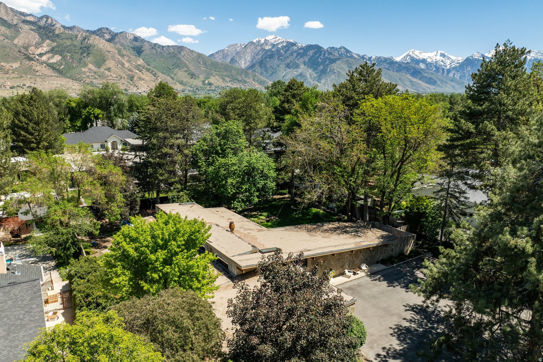 LAKEWOOD - Residential
