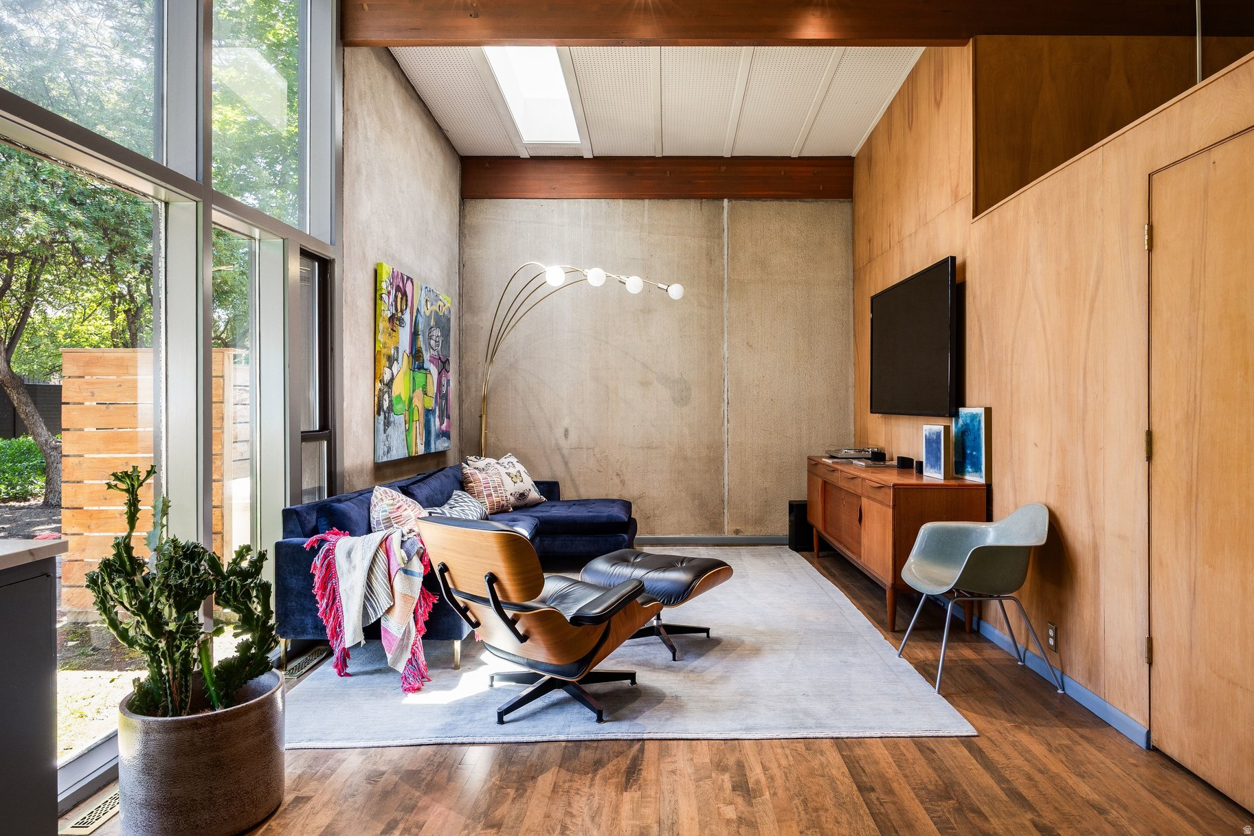 LAKEWOOD - Residential