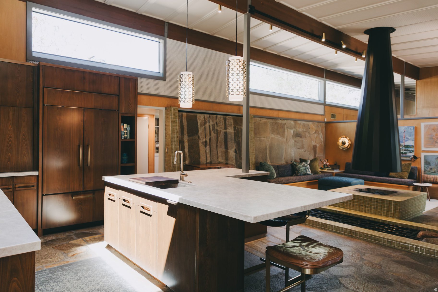 LAKEWOOD - Residential