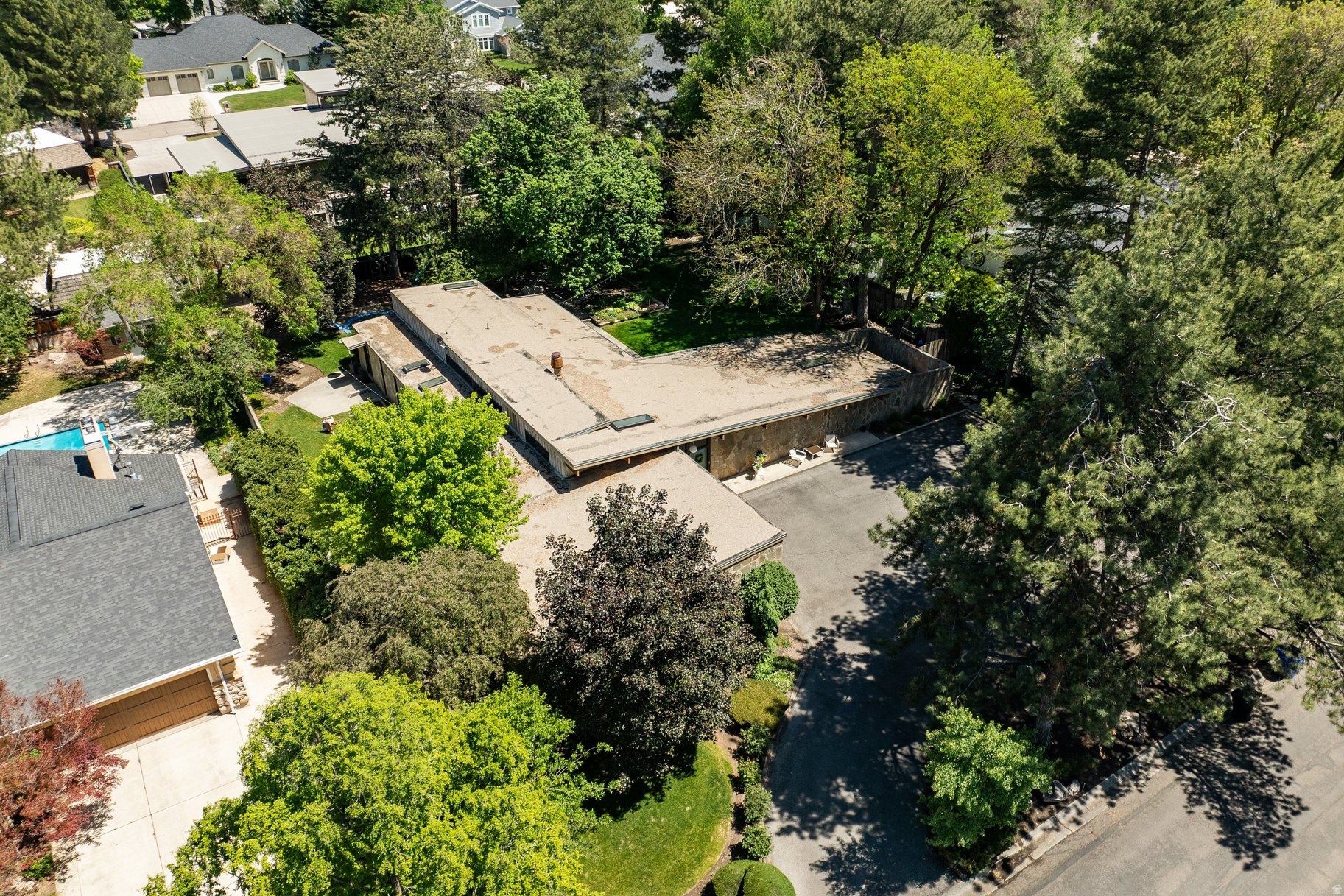 LAKEWOOD - Residential