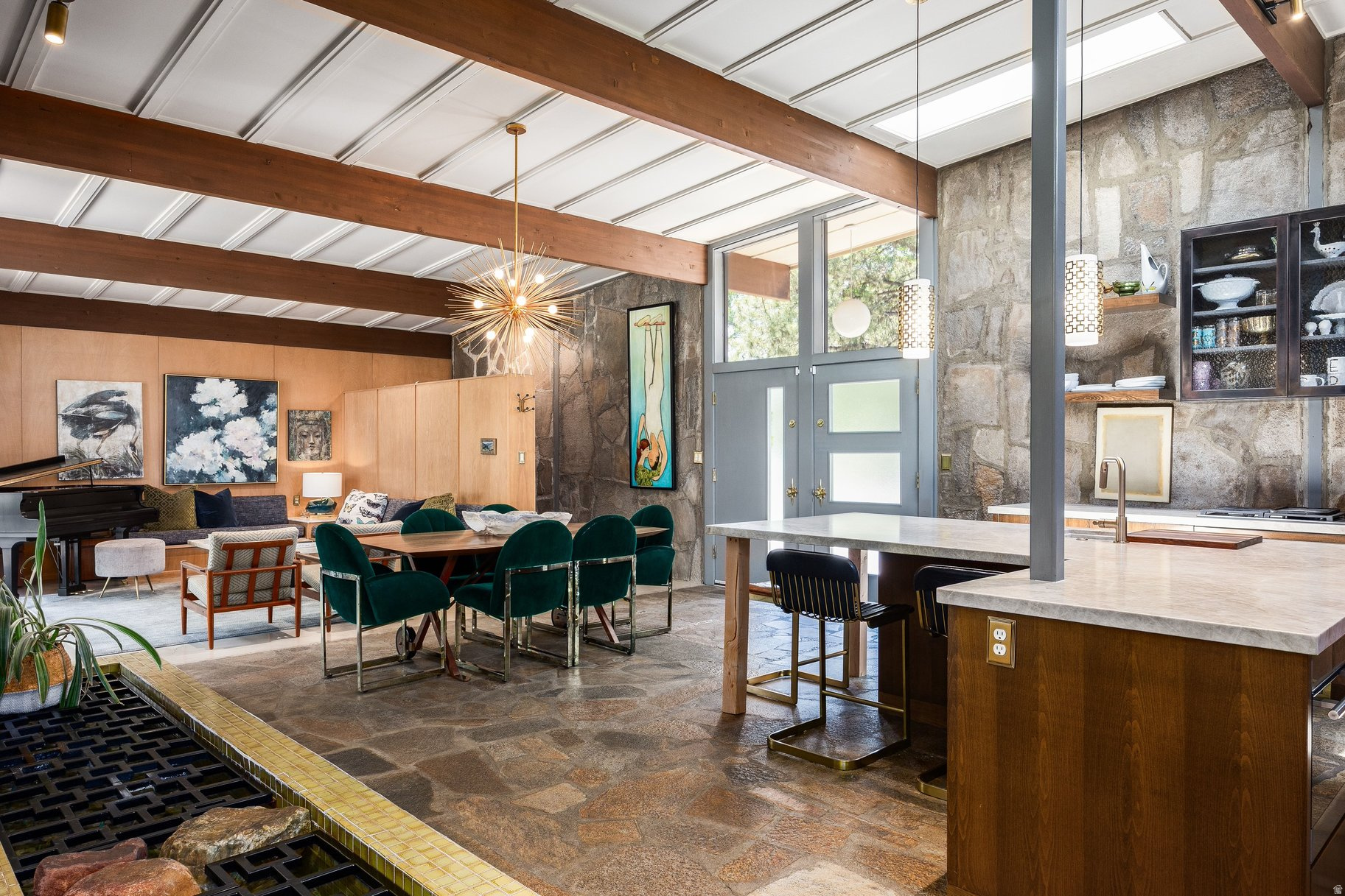 LAKEWOOD - Residential