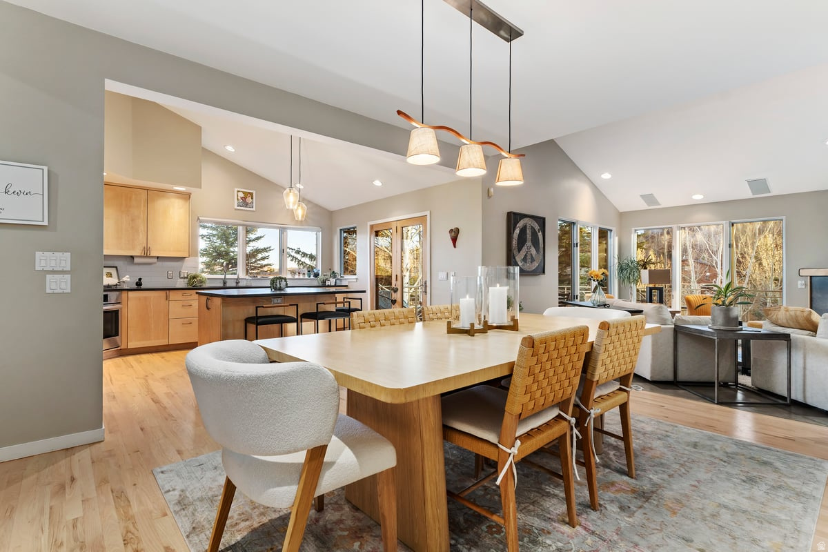 HIDDEN COVE - Residential