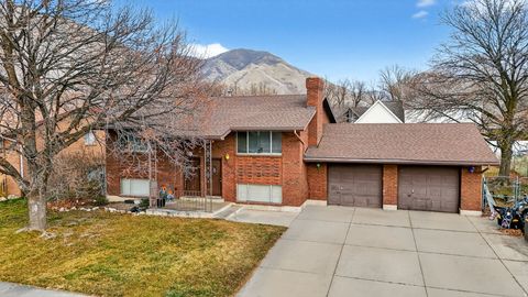 Photo of 949 S 1060 E, Springville, UT 84663 (MLS # 2135031)
