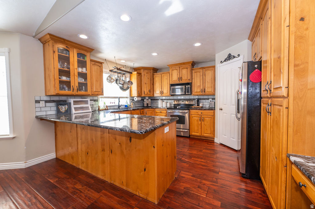 RIVER GLEN - Residential