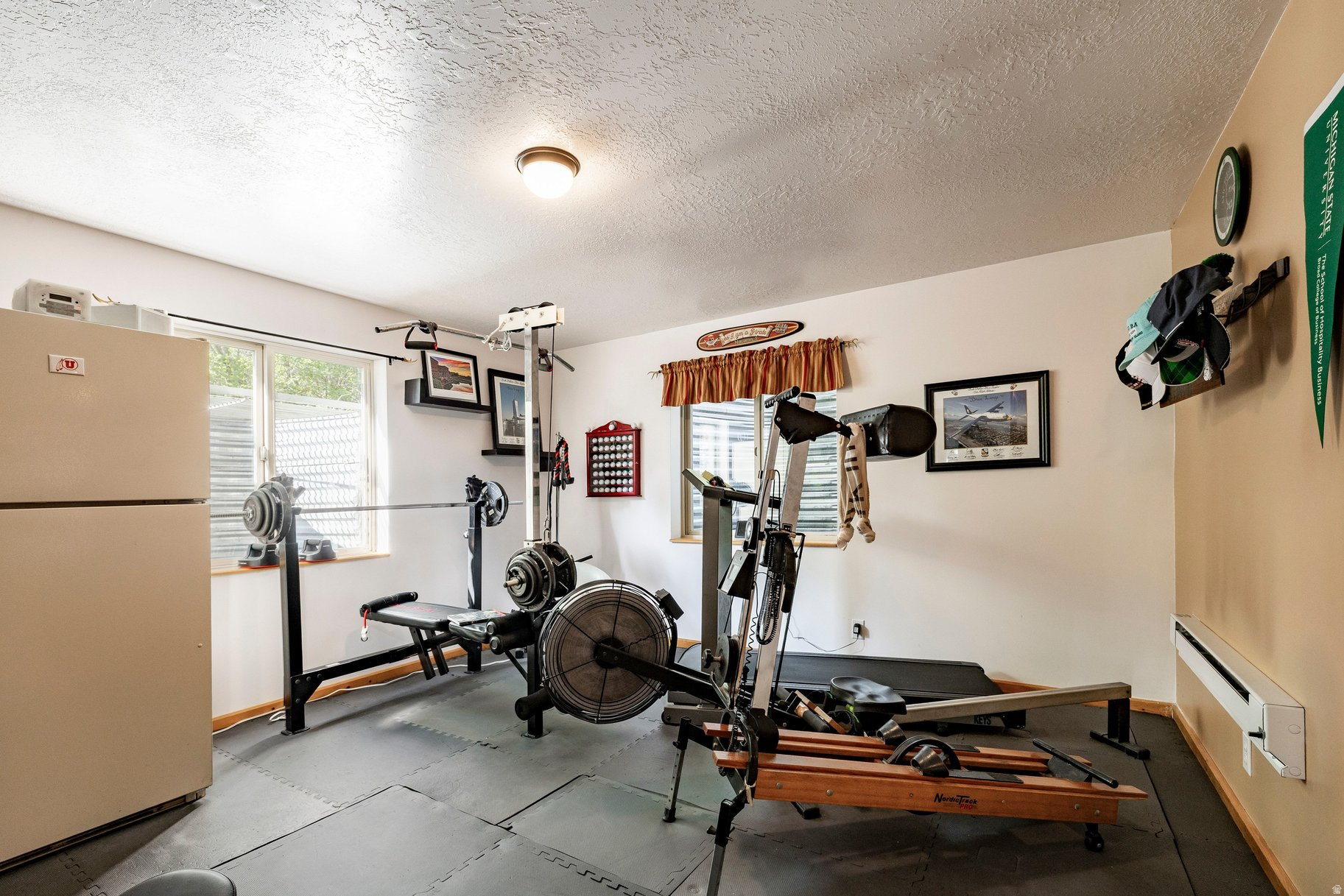 SPRING MOUNTAIN RANCHETTES - Residential