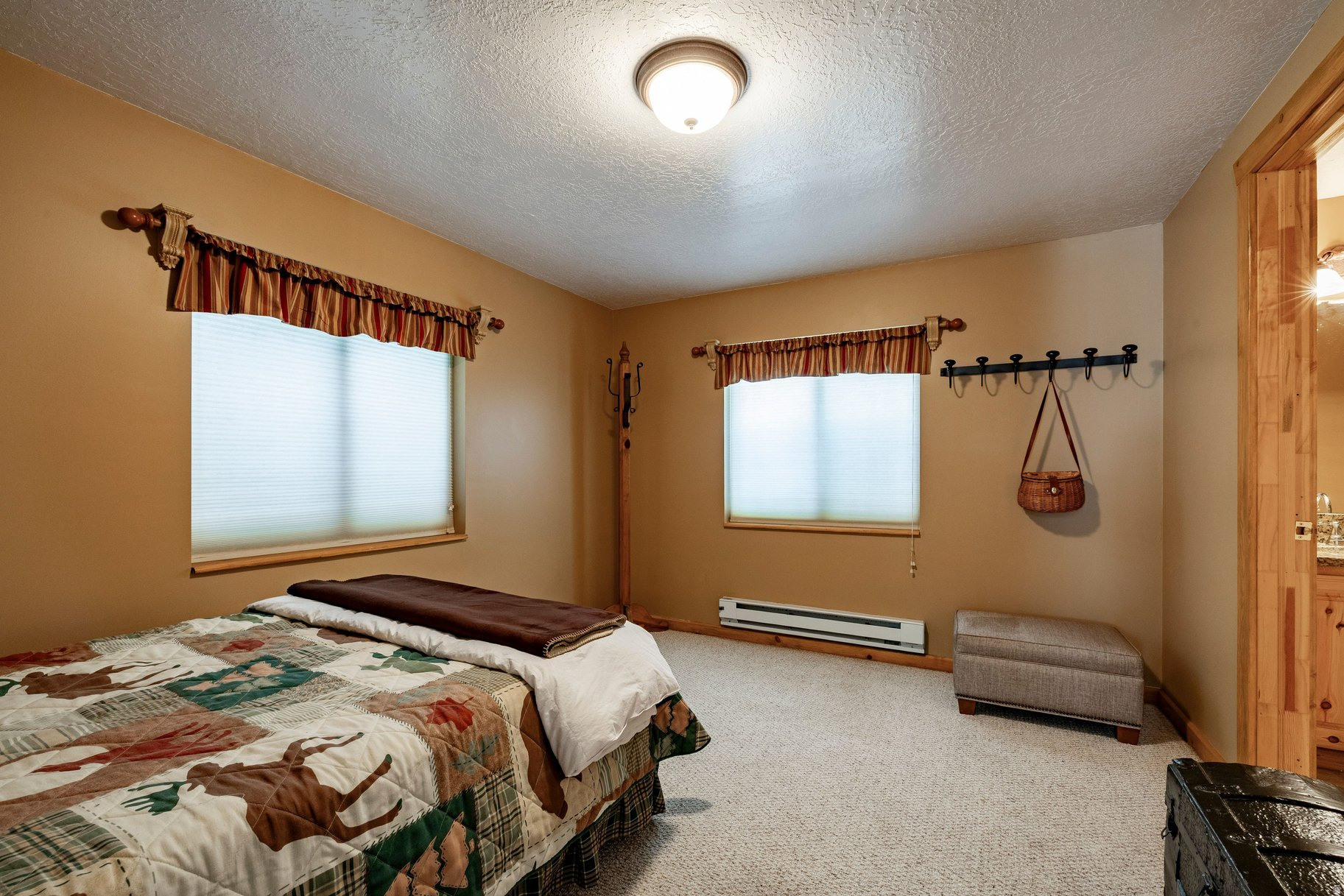 SPRING MOUNTAIN RANCHETTES - Residential