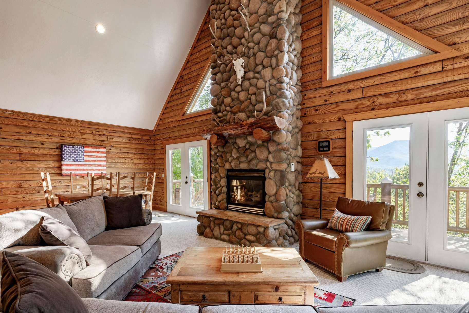 SPRING MOUNTAIN RANCHETTES - Residential
