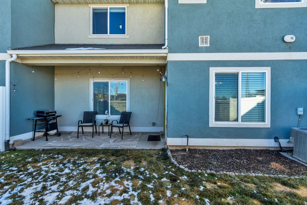 Photo of 11821 S RUSHMORE PARK LN, Herriman, UT 84096 (MLS # 2133354)