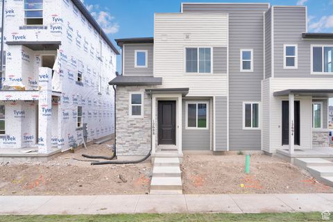 Photo of 12688 LINCOLN PEAK LN #115, Herriman, UT 84096 (MLS # 2108929)