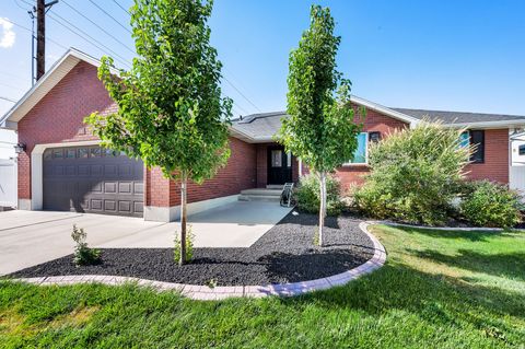 Tiny photo for 2684 W 7130 S, West Jordan, UT 84084 (MLS # 2140166)