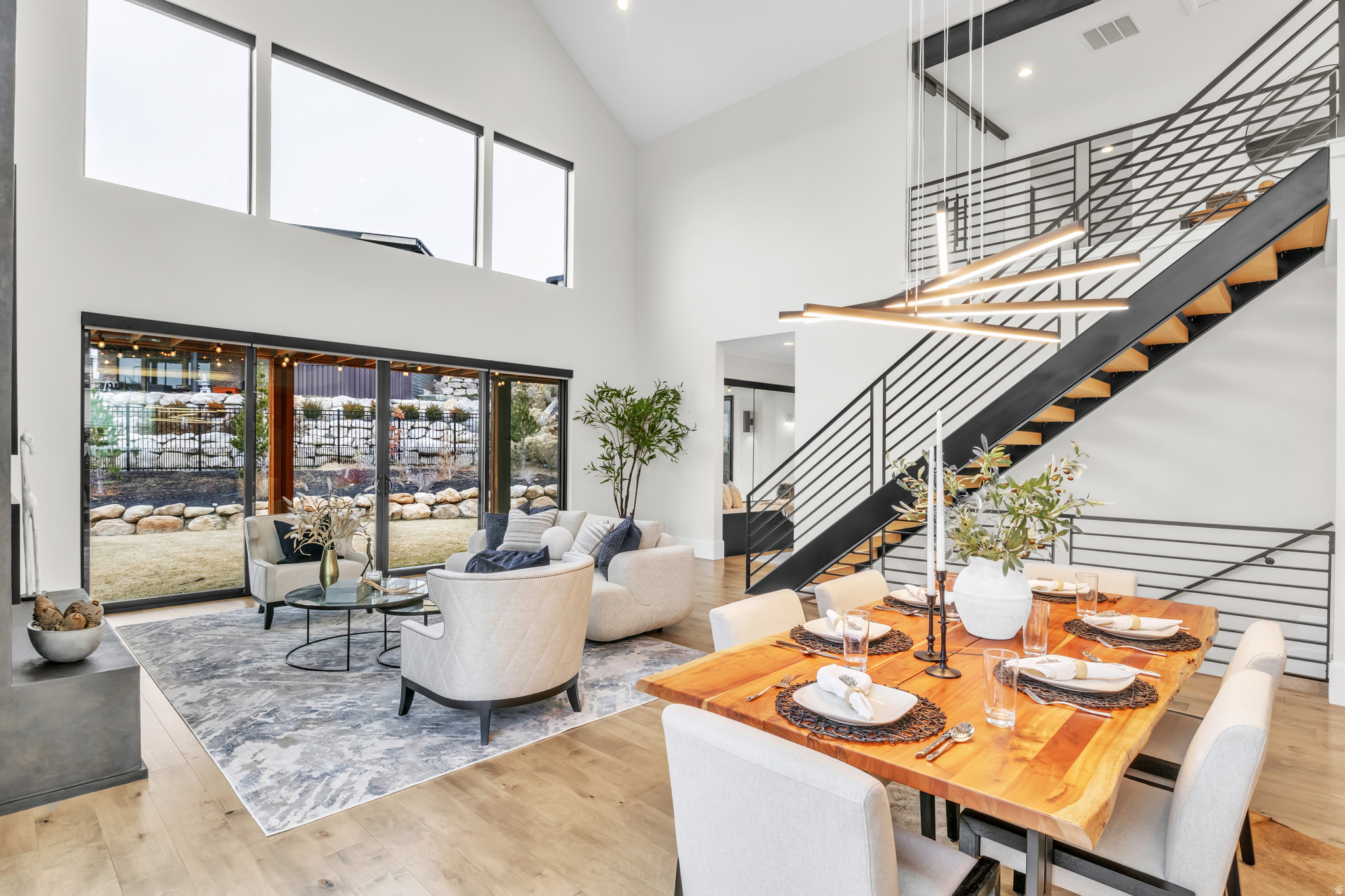 TRAVERSE MOUNTAIN - Residential