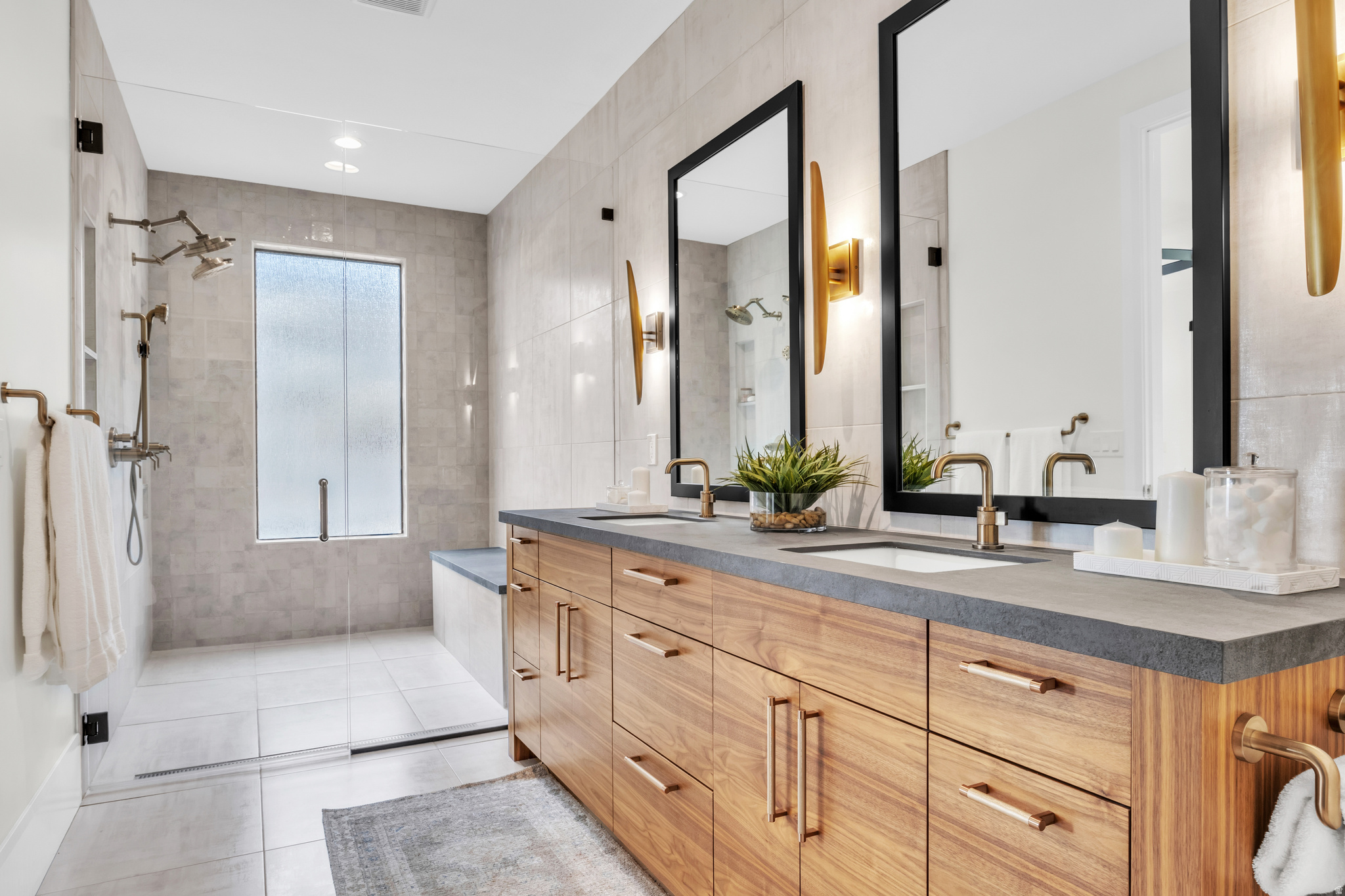 TRAVERSE MOUNTAIN - Residential