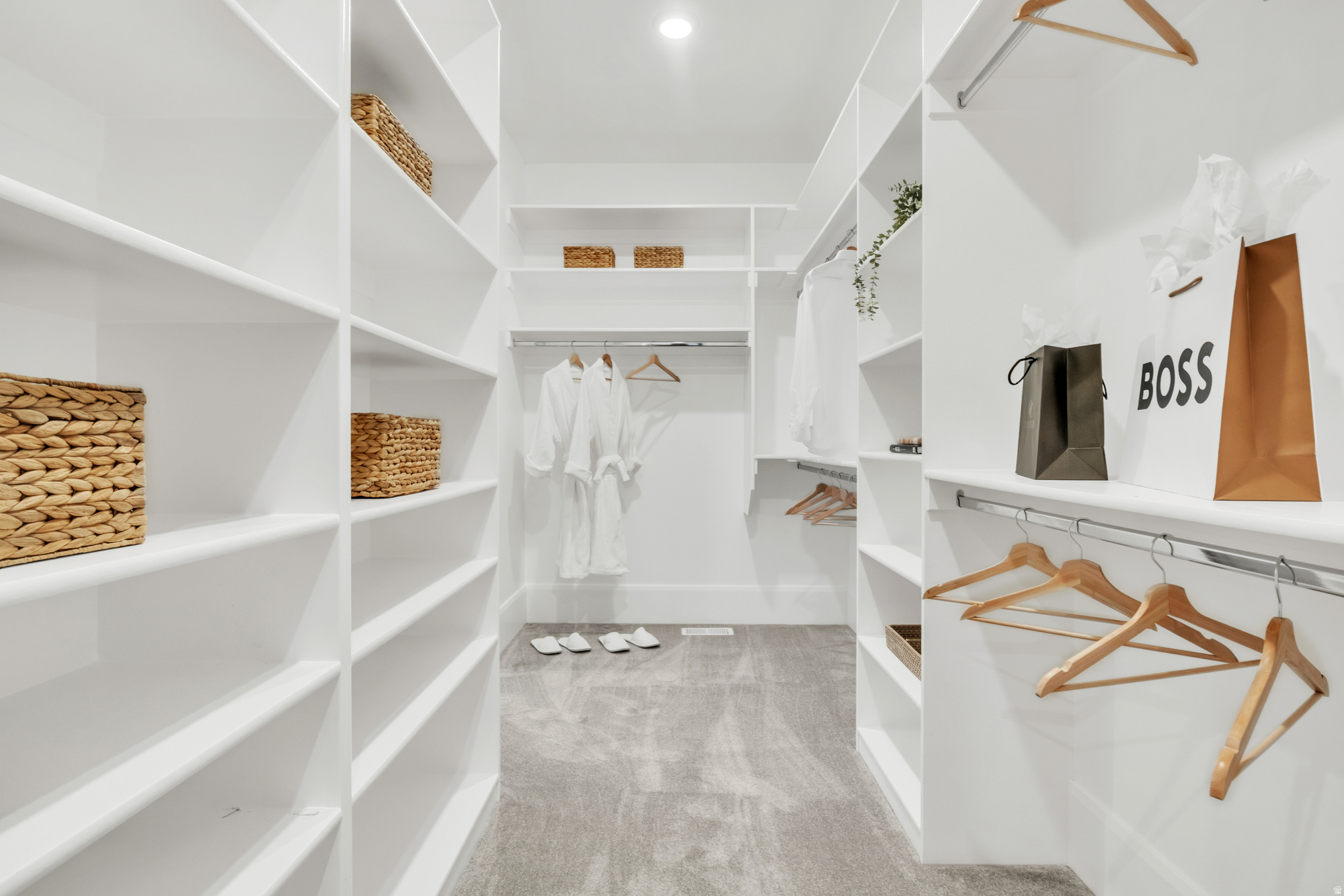 TRAVERSE MOUNTAIN - Residential