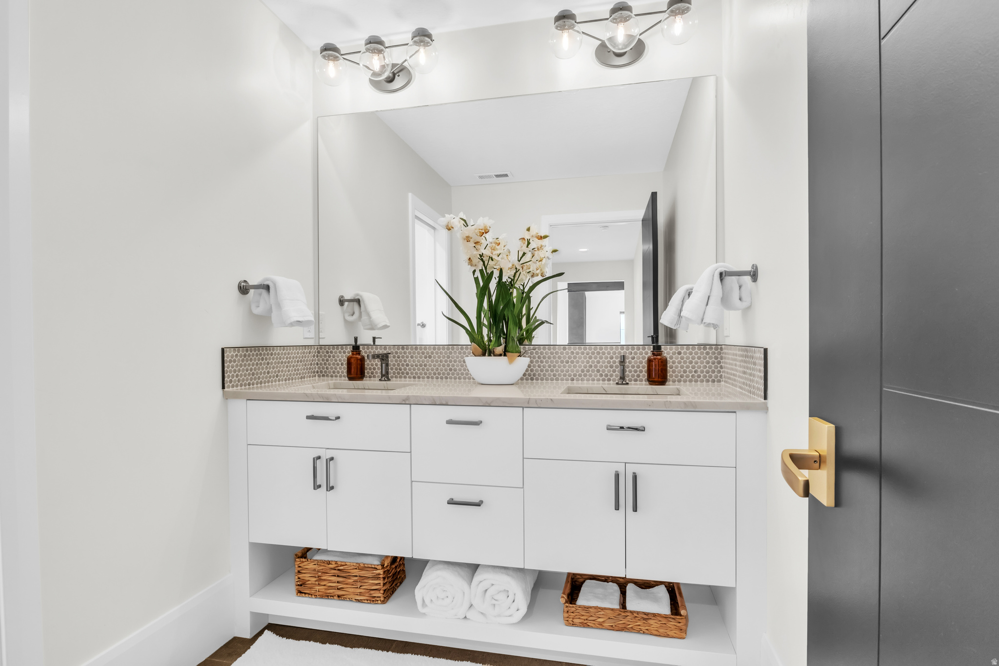 TRAVERSE MOUNTAIN - Residential