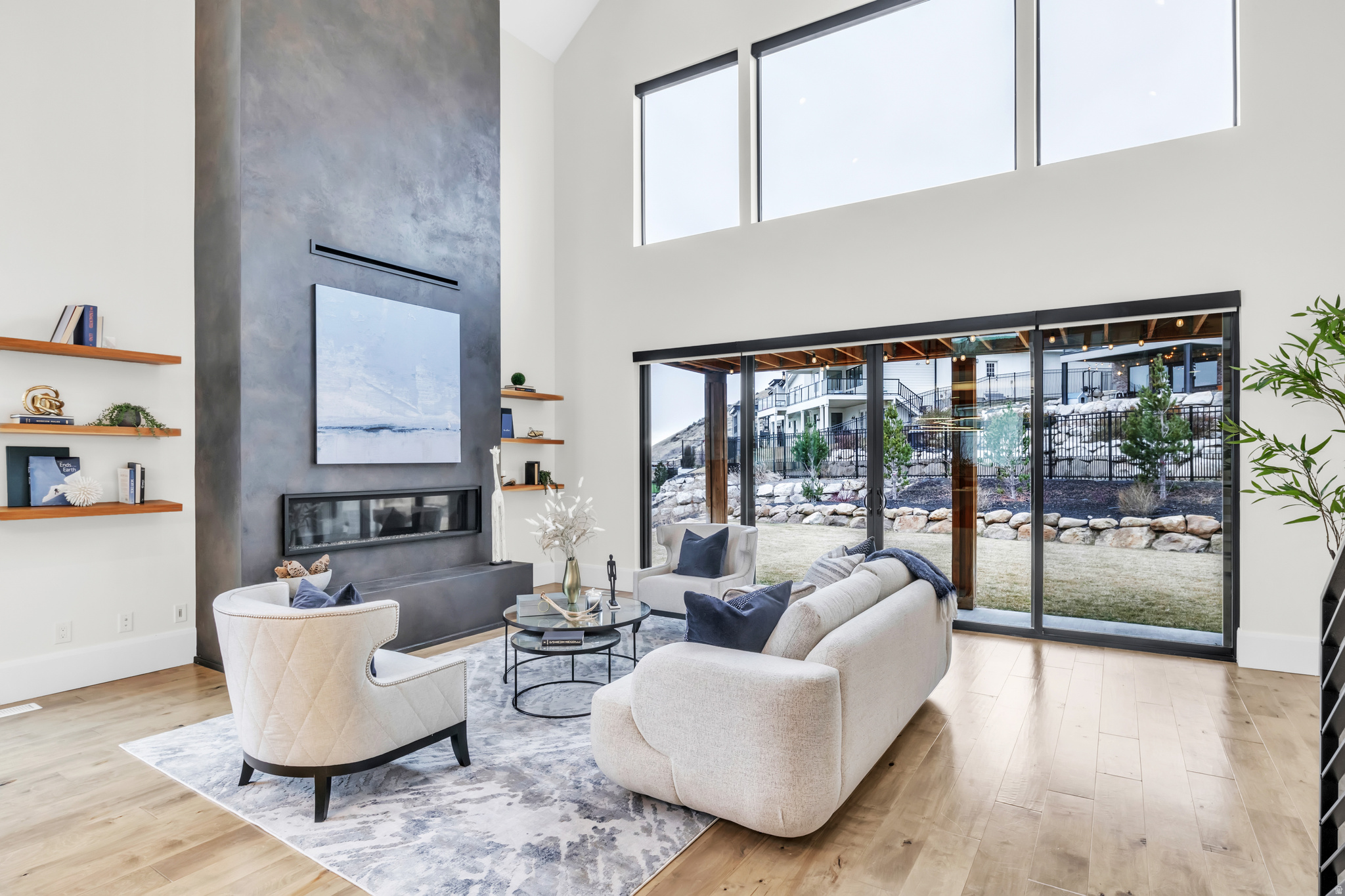 TRAVERSE MOUNTAIN - Residential