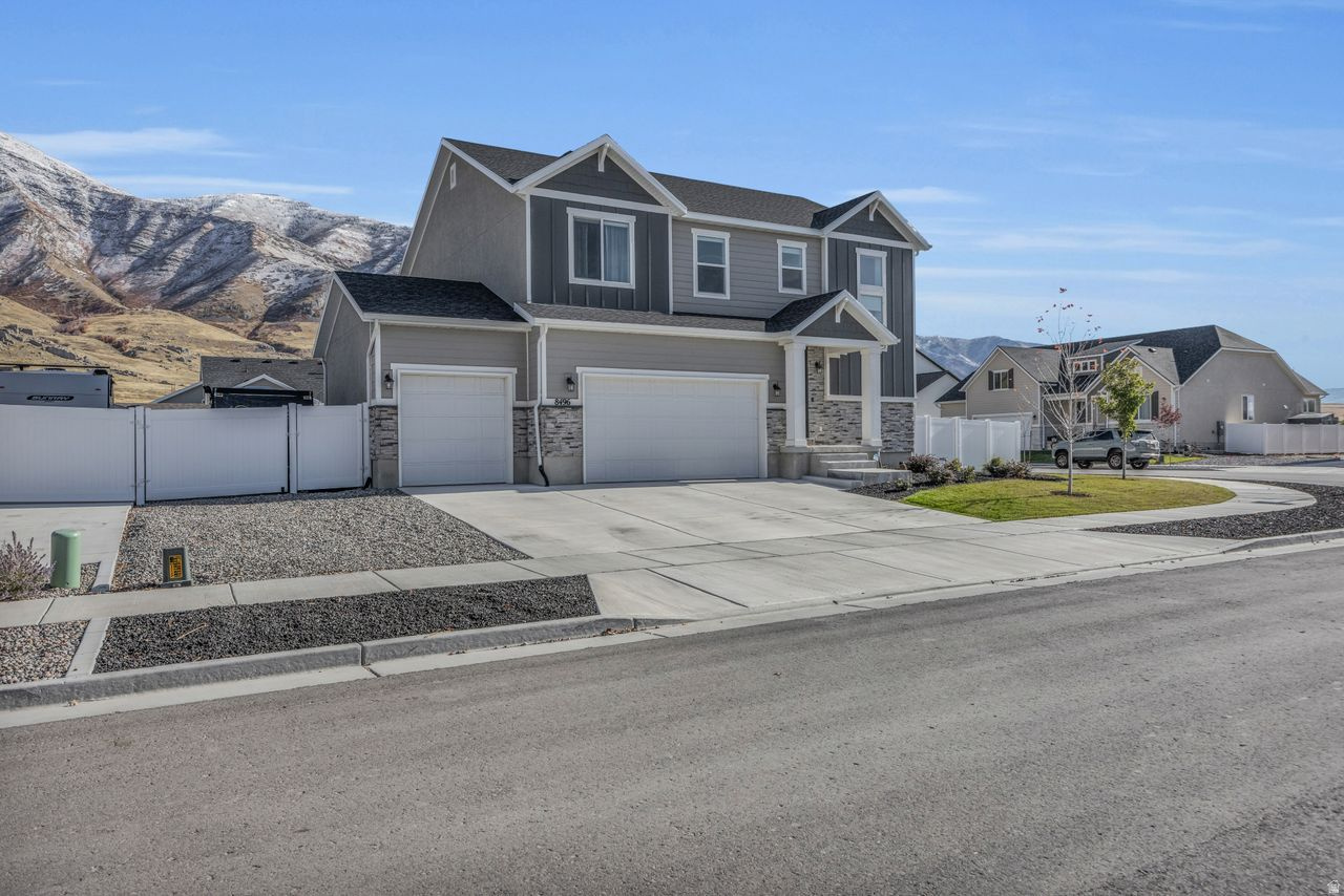 PASTURES AT SADDLEBACK - Residential