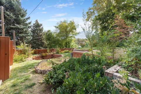 Tiny photo for 465 S TOWERS DR, Salem, UT 84653 (MLS # 2116902)