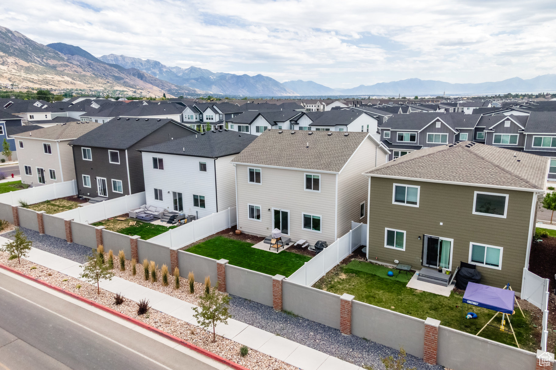 RIDGE - Residential