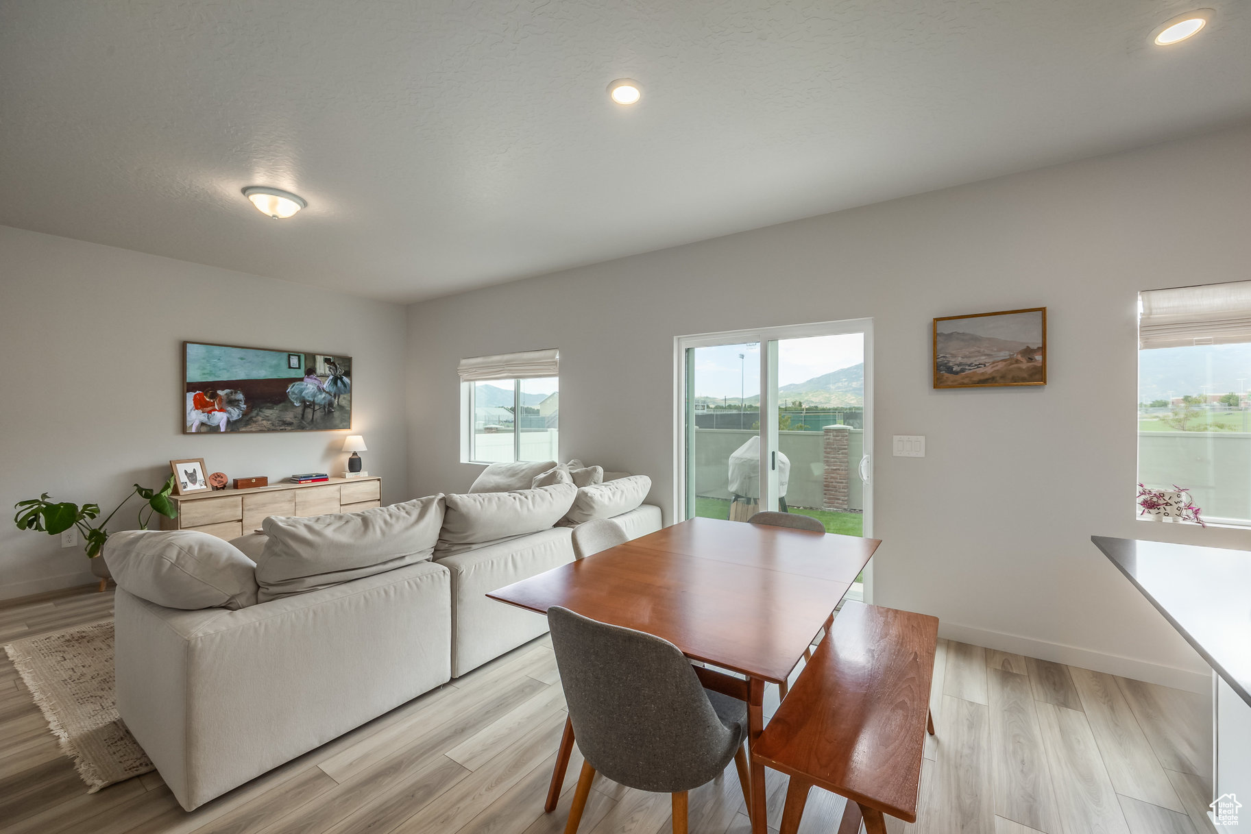 RIDGE - Residential