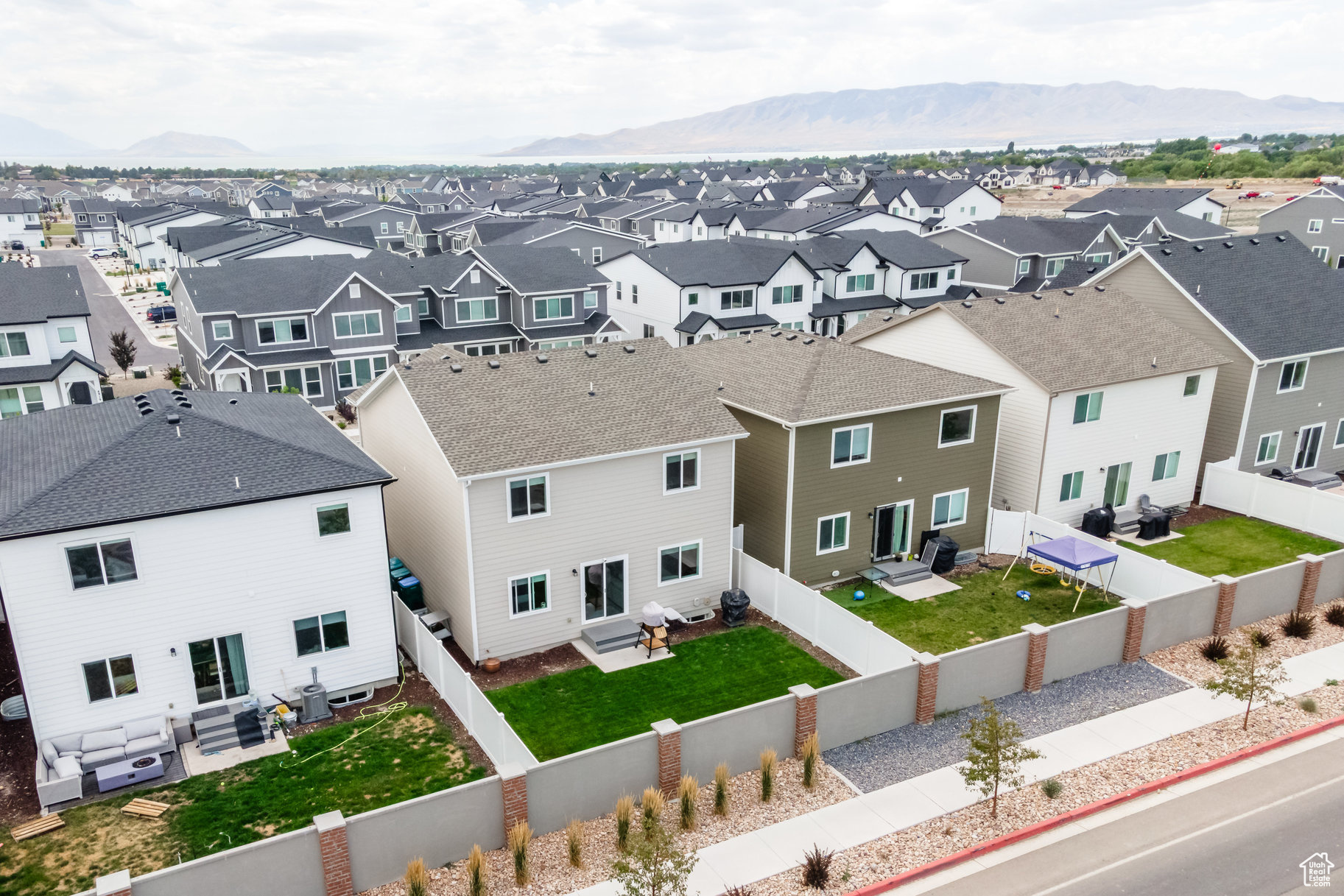 RIDGE - Residential