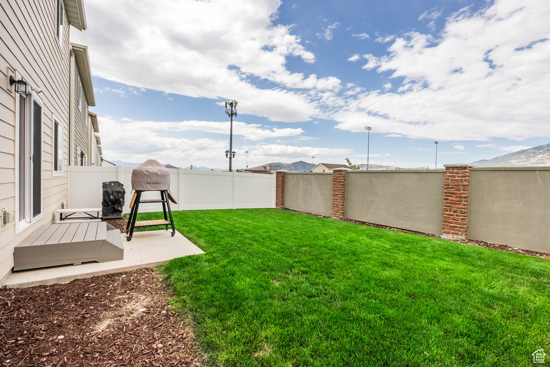 RIDGE - Residential