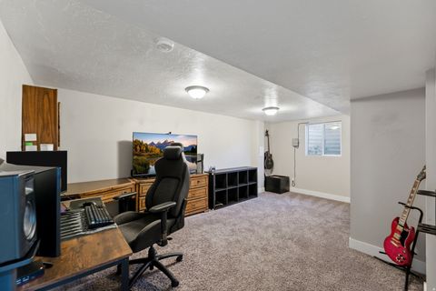 Tiny photo for 534 N 1400 W, Salt Lake City, UT 84116 (MLS # 2135594)