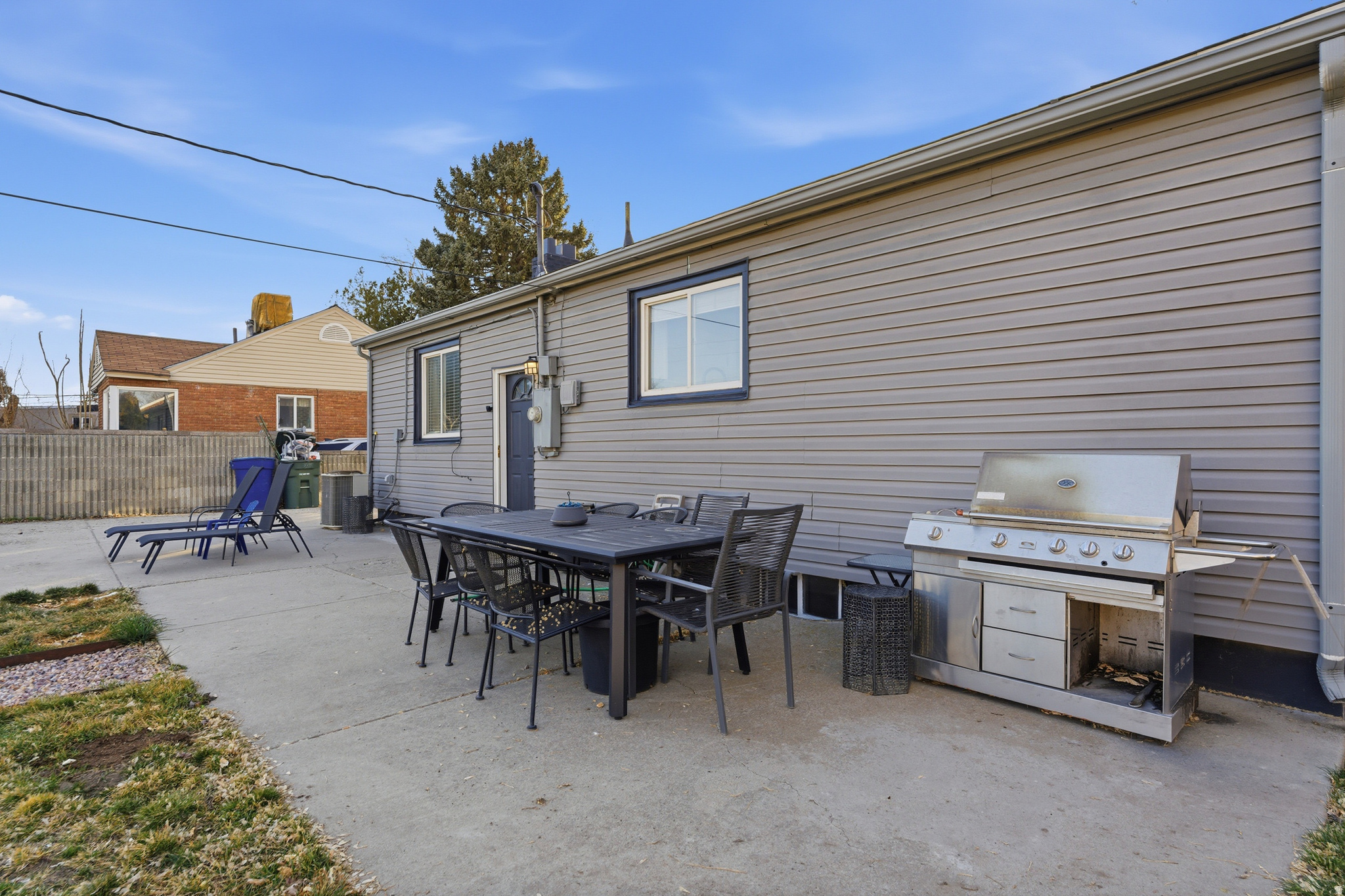 OAKLEY - Residential