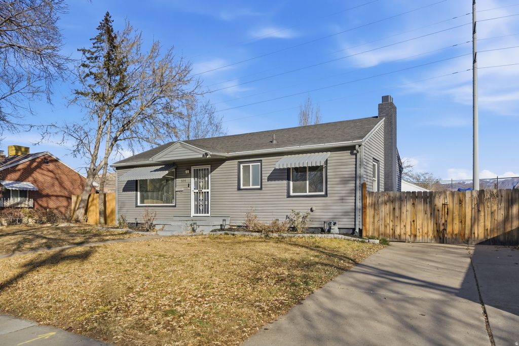 Photo of 534 N 1400 W, Salt Lake City, UT 84116 (MLS # 2135594)