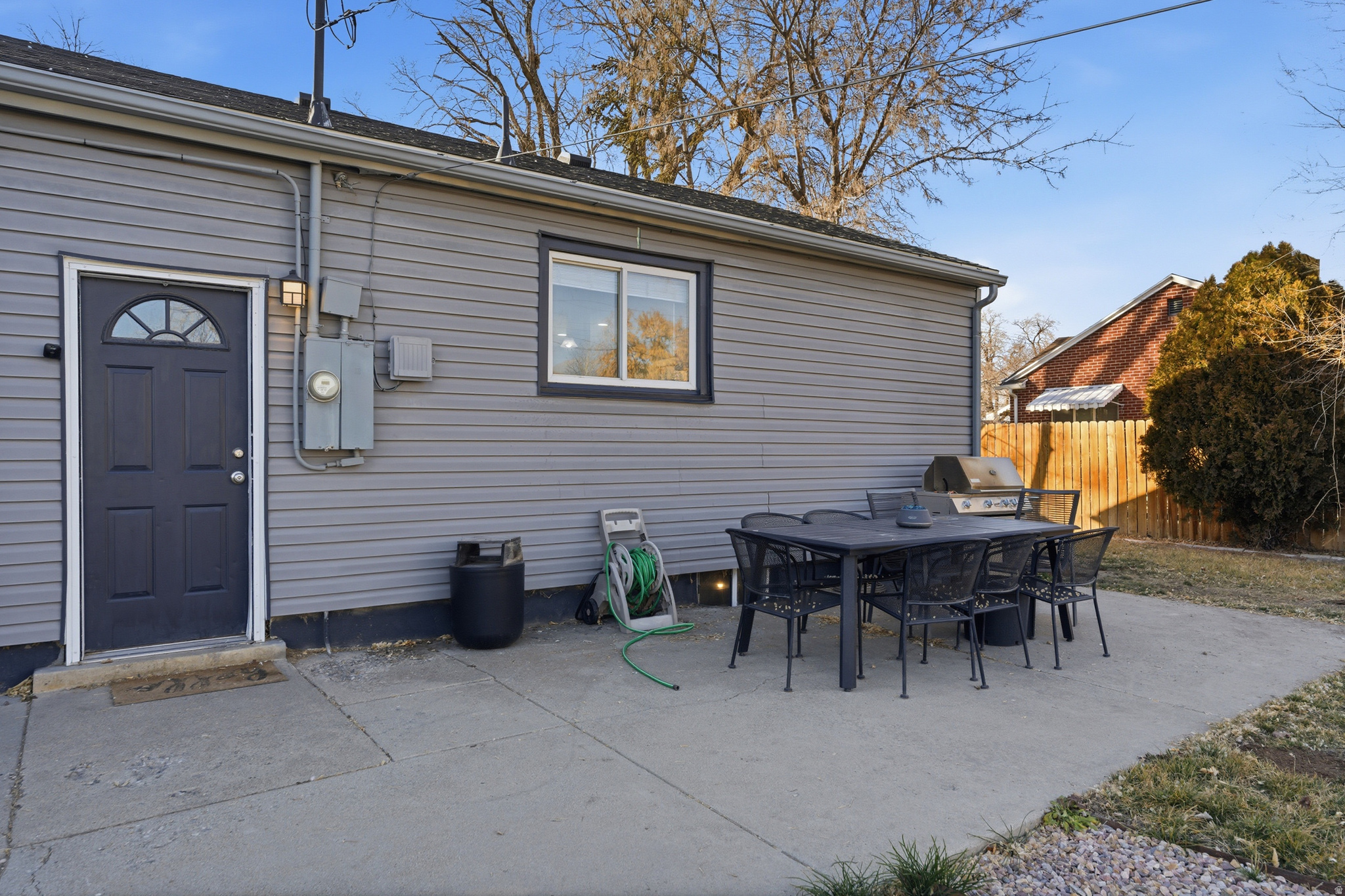 OAKLEY - Residential