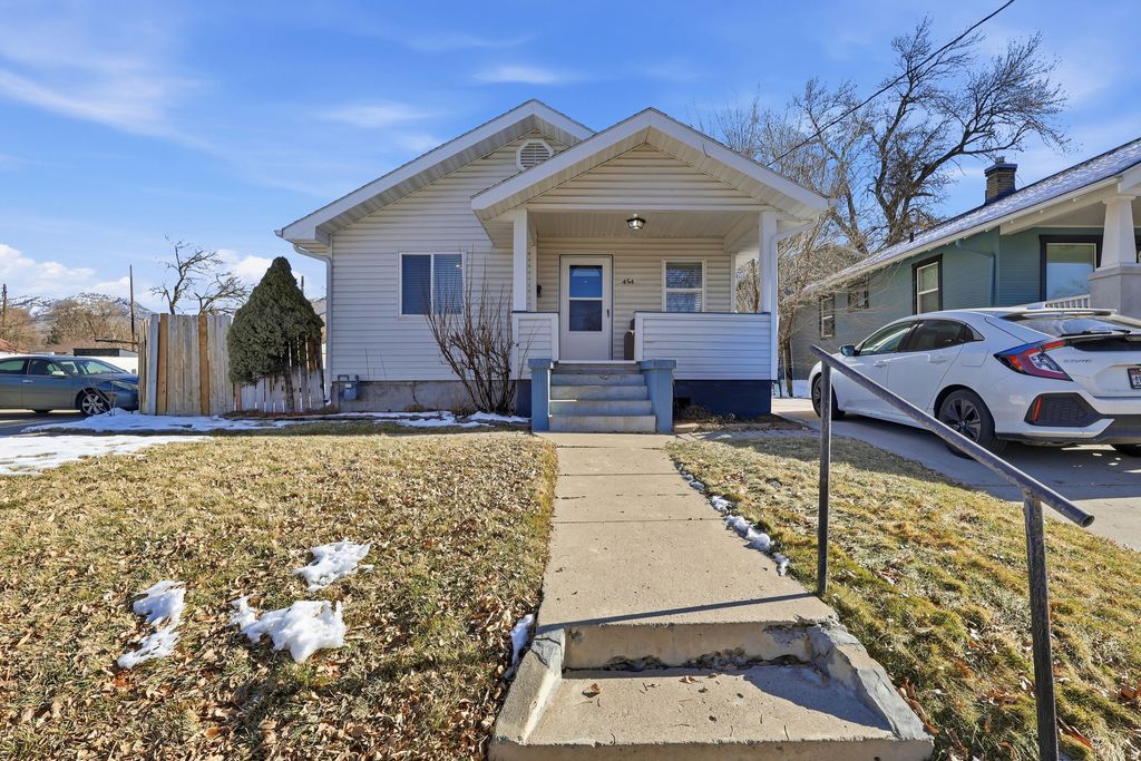 Photo of 454 N 400 E, Logan, UT 84321 (MLS # 2133193)