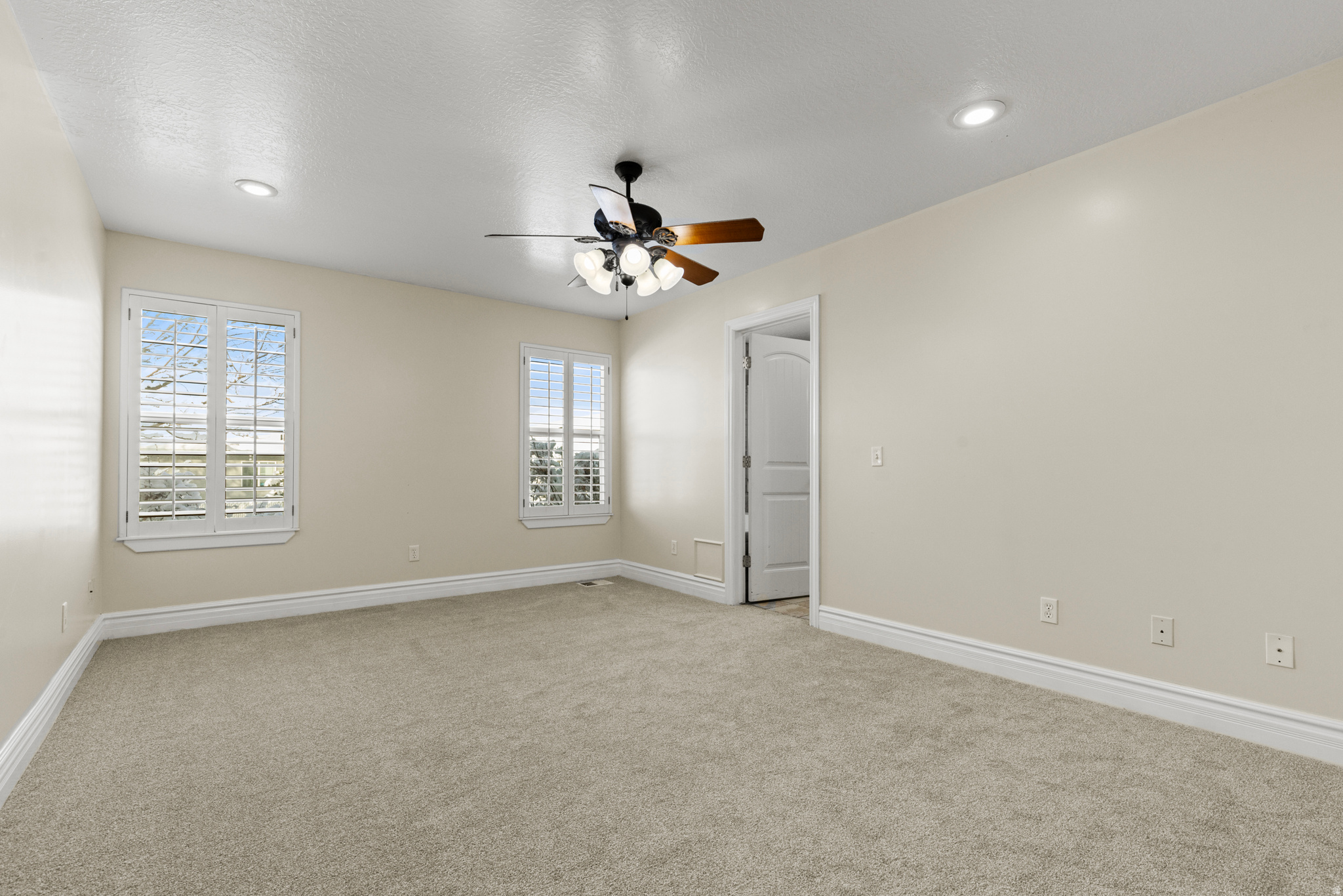 ROCKWELL ESTATES - Residential